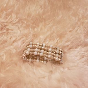 Pearl bracelet